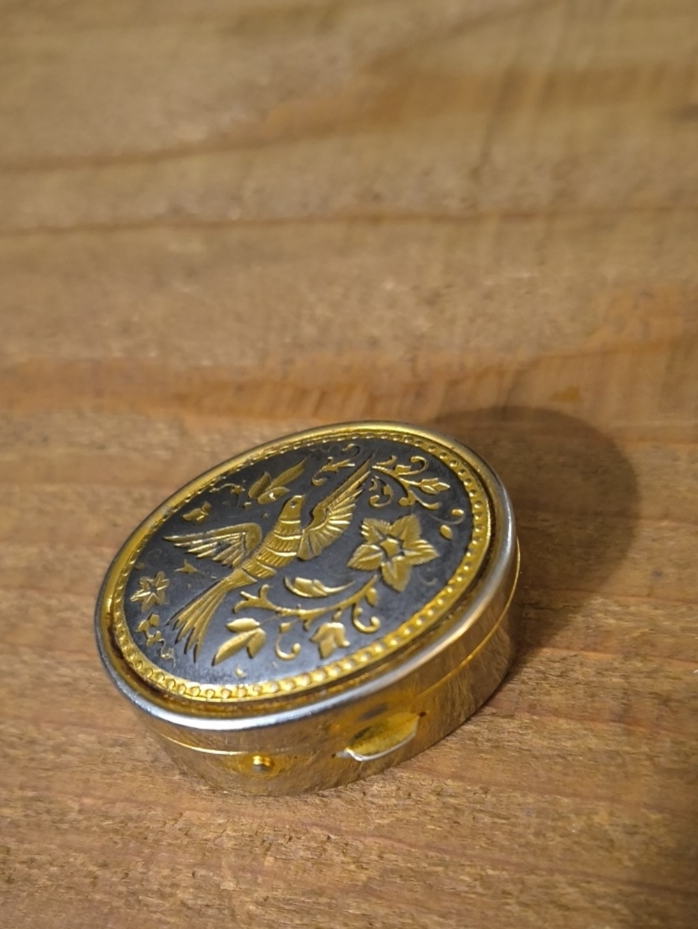 Damascene Pill Container 🐦 Very Pretty